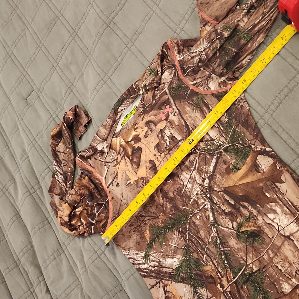 Under Armour Women's Camouflage Long Sleeve Tee Size M, New Without Tags! - Picture 8 of 10